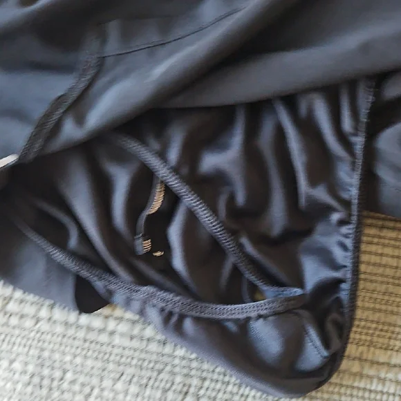 Nike Black Athletic Shorts Lightweight Breathable Design - Picture 6 of 6